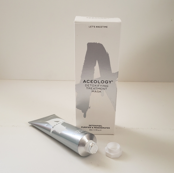 💚2/$20 Aceology Detoxifying Treatment Mask - Picture 5 of 11